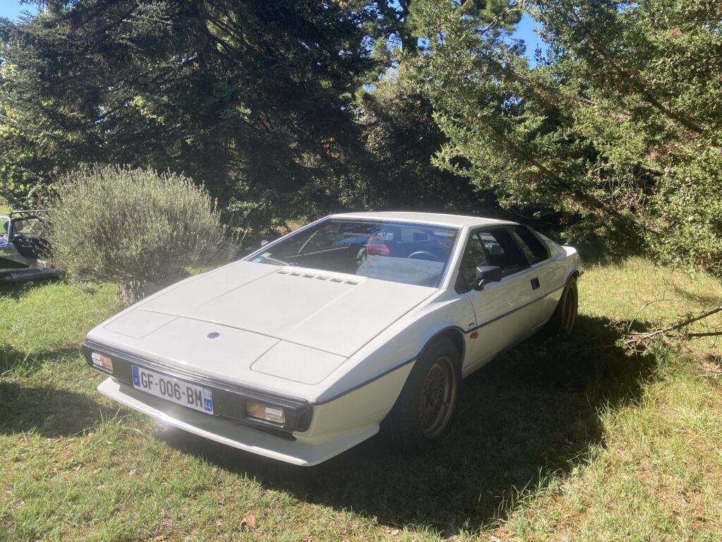 LOTUS Esprit