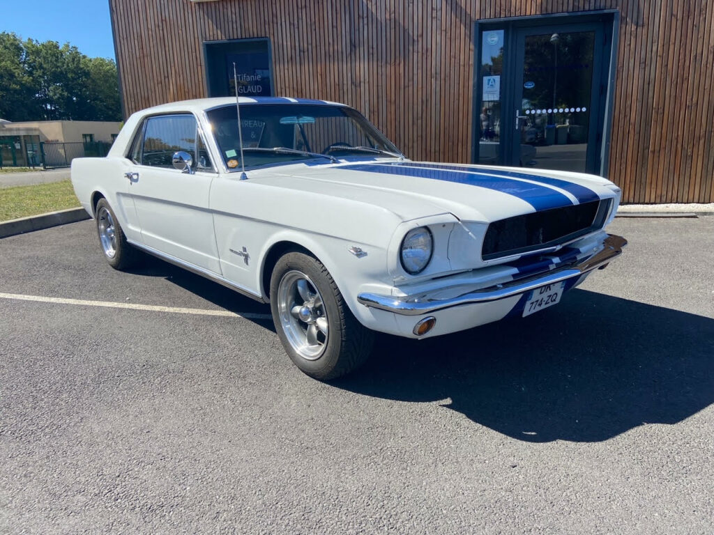 Ford Mustang de Philippe, assuré chez AXA Sautron et adhérent Pôle Collection