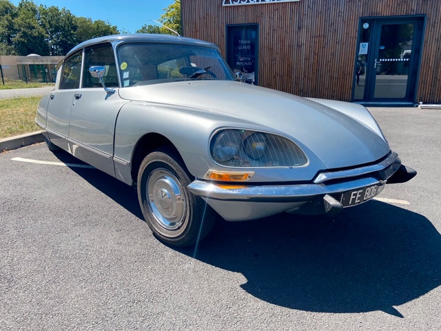 Citroën DS de Ghislain, assuré chez AXA Sautron