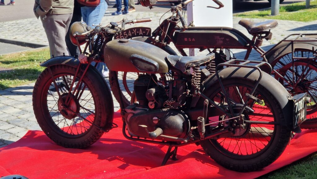 Les motos anciennes étaient conviées ce dimanche