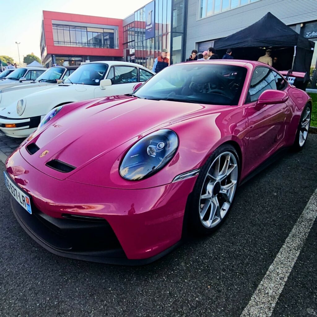 Couleur exceptionnelle pour cette Porsche